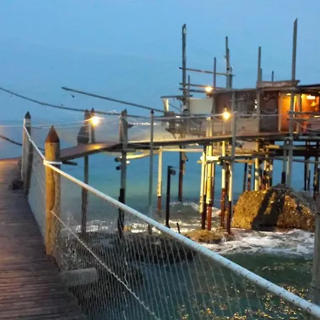 Al Faro Bianco E Con Parcheggio