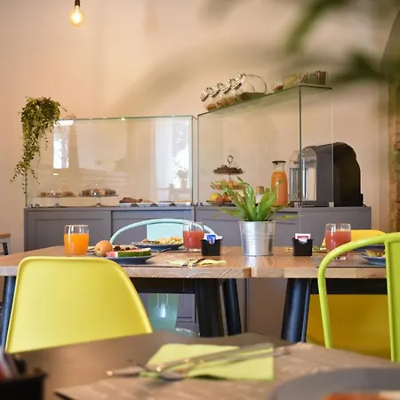 Al Faro Bianco E Con Parcheggio Bed and Breakfast Vasto