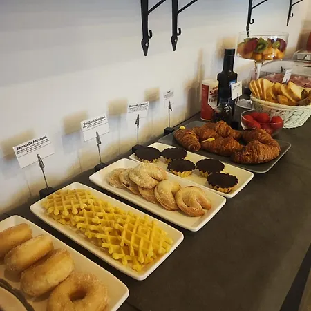 Al Faro Bianco E Con Parcheggio Bed and Breakfast