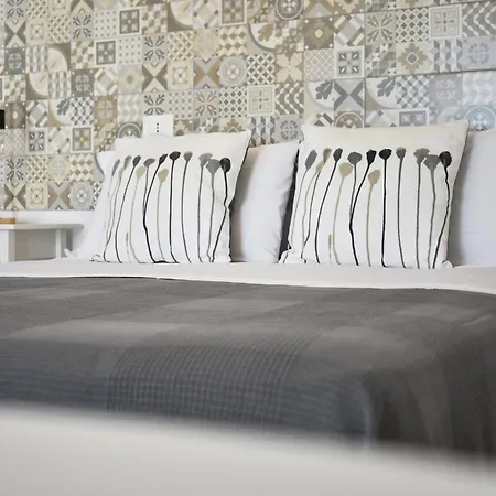 Bed and Breakfast Al Faro Bianco E Con Parcheggio Vasto