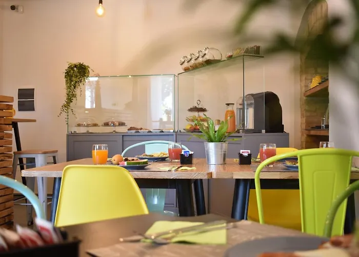 Al Faro Bianco E Con Parcheggio Bed & Breakfast Vasto