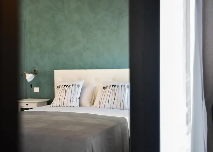 Al Faro Bianco E Con Parcheggio