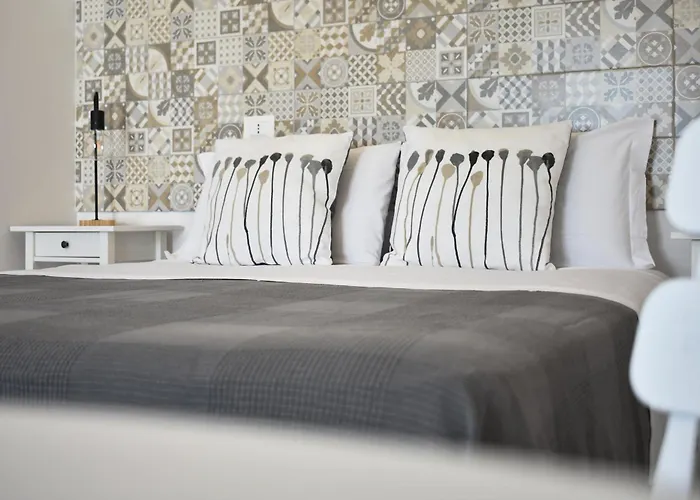 Bed & Breakfast Al Faro Bianco E Con Parcheggio Vasto