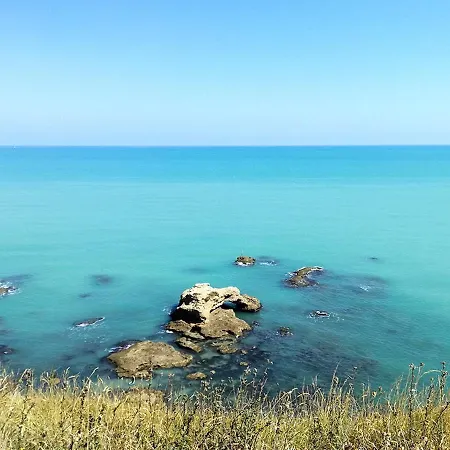 Al Faro Bianco E Con Parcheggio Bed & Breakfast Vasto