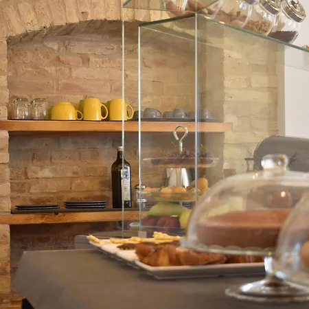 Frühstückspension Al Faro Bianco E Con Parcheggio Vasto