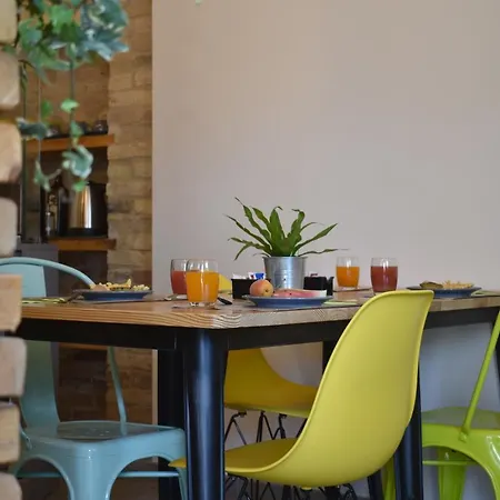 Nocleg ze śniadaniem Al Faro Bianco E Con Parcheggio