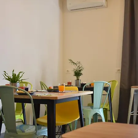 Bed & Breakfast Al Faro Bianco E Con Parcheggio Vasto