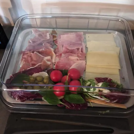 Al Faro Bianco E Con Parcheggio Отель типа 