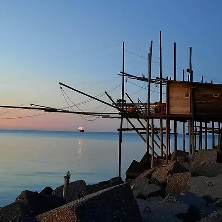 Bed & Breakfast Al Faro Bianco E Con Parcheggio Vasto