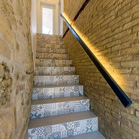 Al Faro Bianco E Con Parcheggio