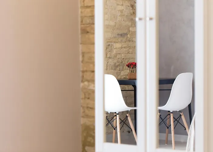 Al Faro Bianco E Con Parcheggio