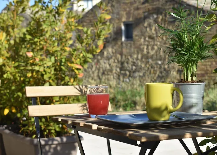 Al Faro Bianco E Con Parcheggio Vasto