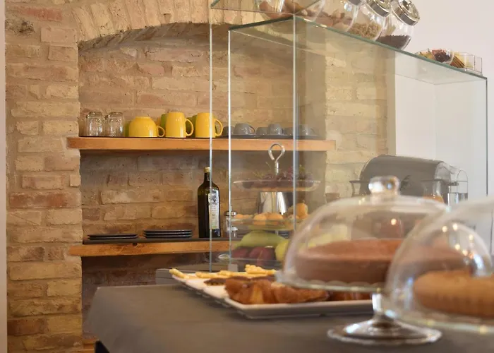 Bed & Breakfast Al Faro Bianco E Con Parcheggio Vasto