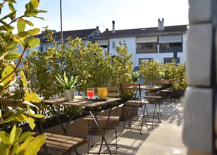 Bed & Breakfast Al Faro Bianco E Con Parcheggio Vasto