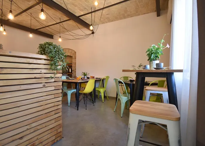 Bed & Breakfast Al Faro Bianco E Con Parcheggio Vasto