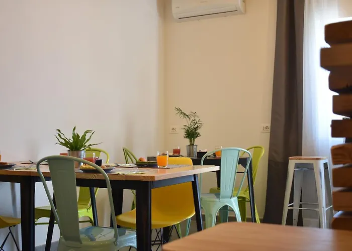 Bed & Breakfast Al Faro Bianco E Con Parcheggio Vasto