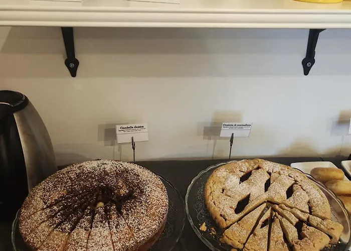 Al Faro Bianco E Con Parcheggio