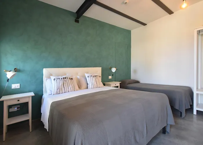 Al Faro Bianco E Con Parcheggio